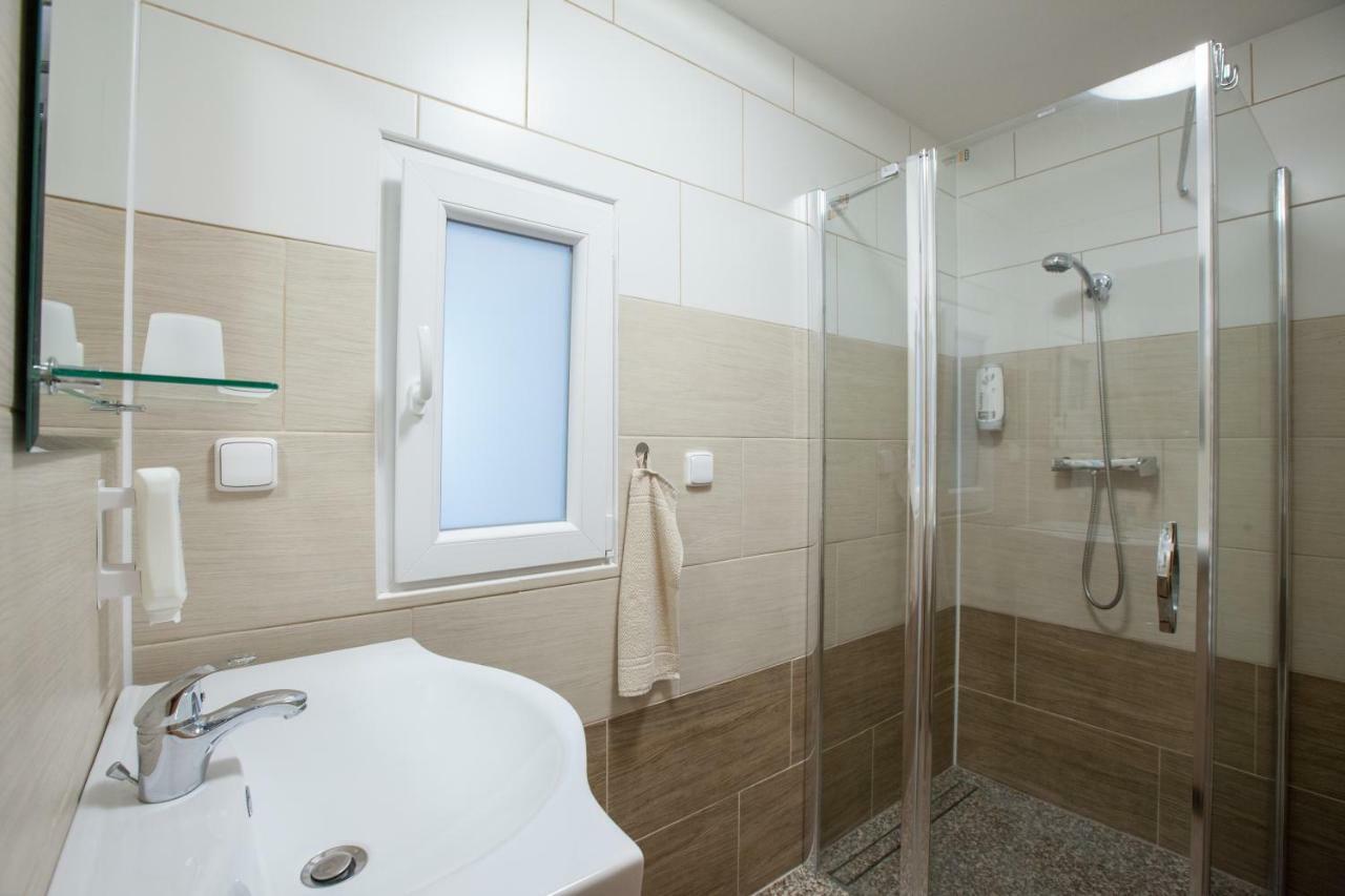 Sklipek Vinarstvi Paul Hotel Velké Bílovice Esterno foto