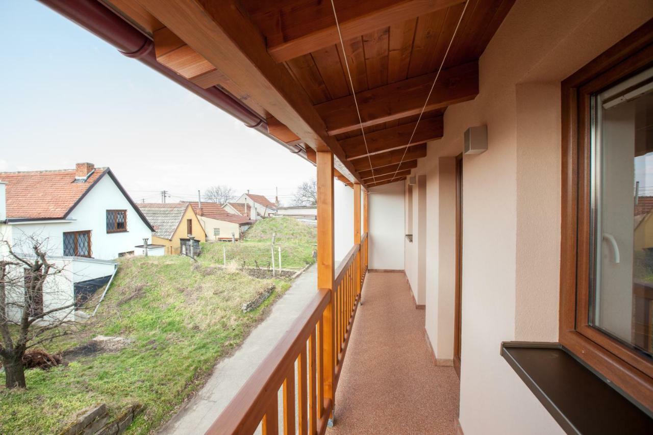 Sklipek Vinarstvi Paul Hotel Velké Bílovice Esterno foto