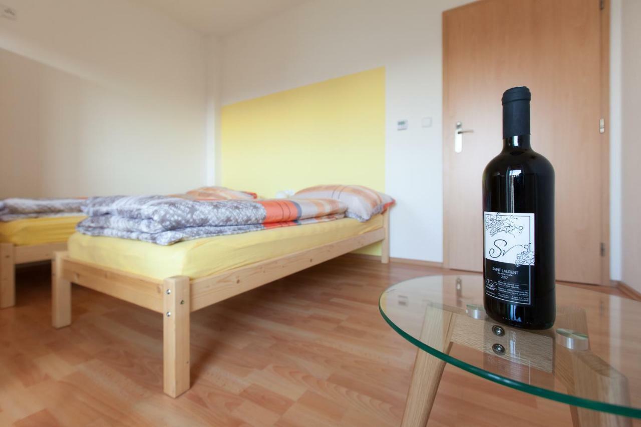 Sklipek Vinarstvi Paul Hotel Velké Bílovice Esterno foto
